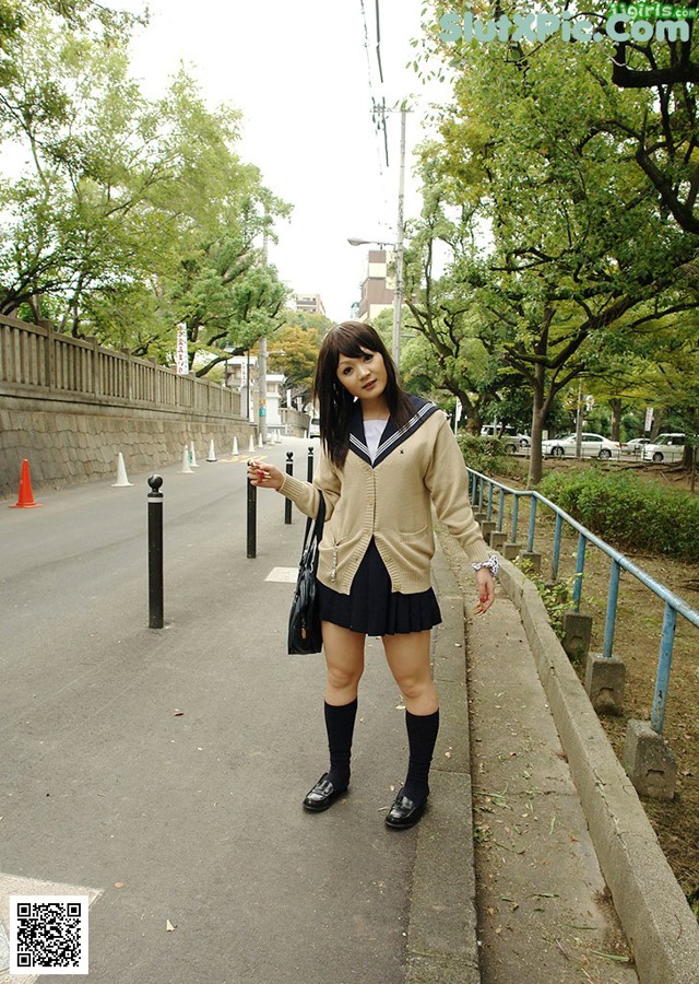Cosplay Ami - Siouxsie Handsup Pornpic No.3d2945